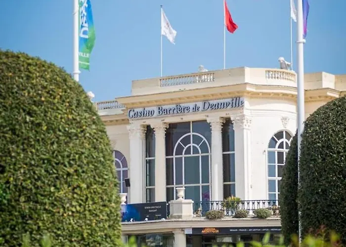 Coeur De - 4 Pers - 1 Min Place Morny Appartement Deauville